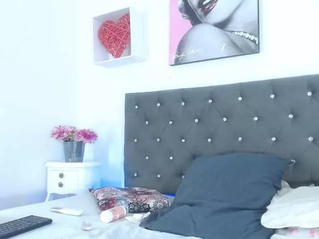 lizzybarbie1 on BongaCams 