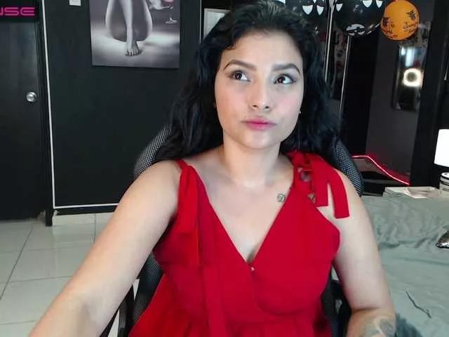 lolaastarss on BongaCams 