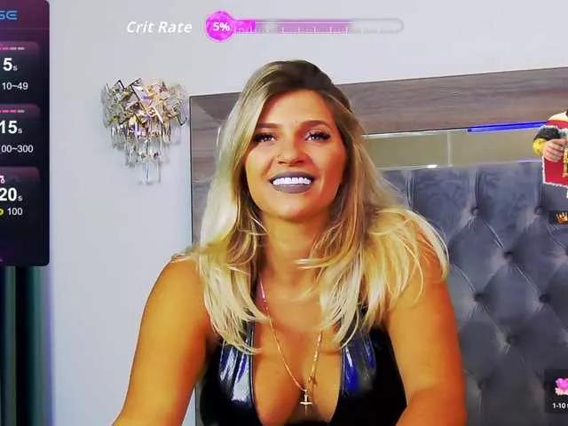 lorehottie on BongaCams