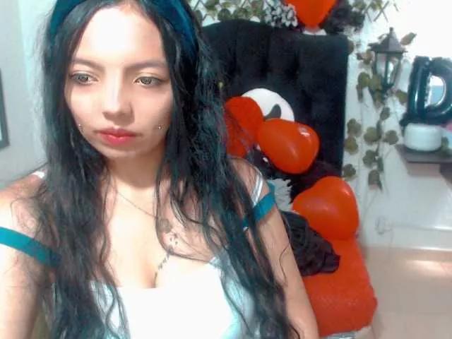 loren44tits on BongaCams 