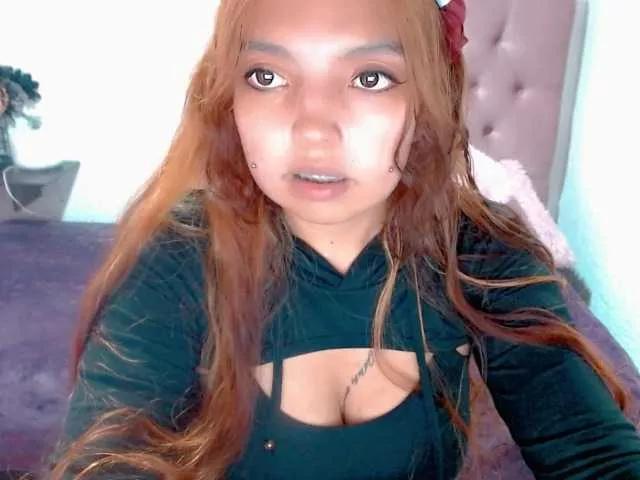 loren44tits on BongaCams 