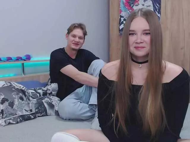 lost-wanderers on BongaCams 