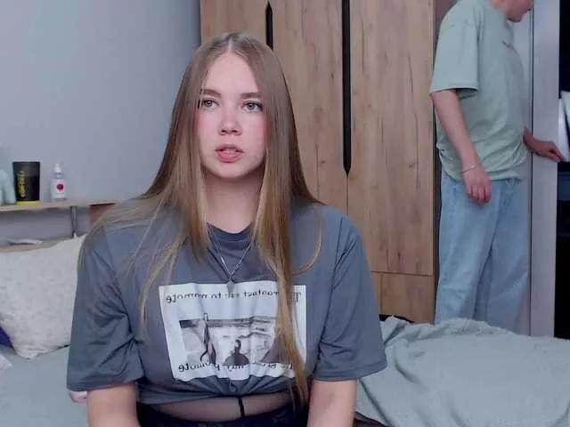 lost-wanderers on BongaCams 
