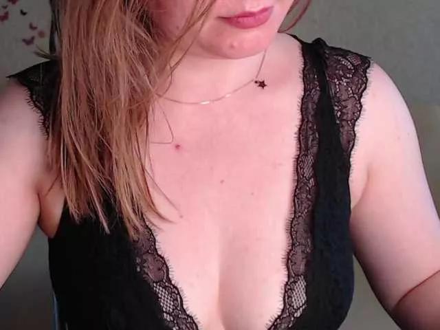 love-in-idlen on BongaCams 