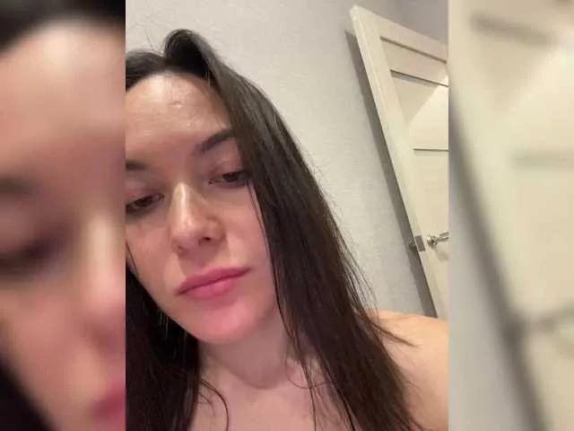 Freechat Love69me on BongaCams