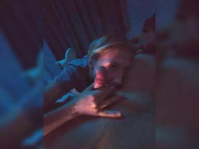 Offline LovingSexyLove on BongaCams