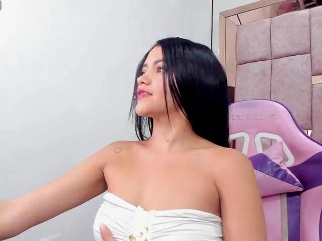 lucianaportec on BongaCams 