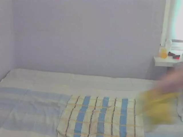 Offline LucyAlexis on BongaCams