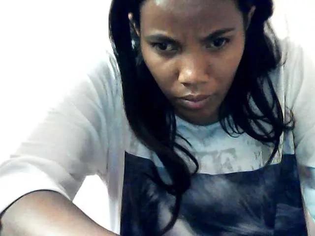 Lunahsexy1 on BongaCams 