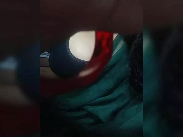 Lusty-Bhabhi on BongaCams 