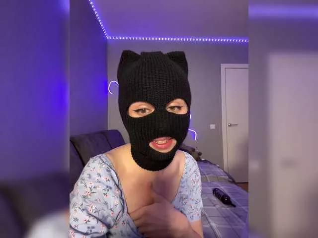 luxurycoup on BongaCams 