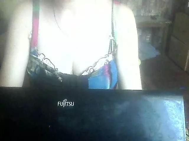 LynnYana on BongaCams 