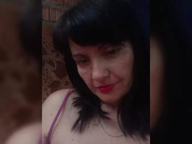 LynnYana on BongaCams
