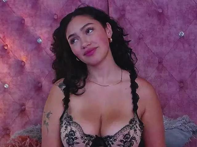 MaddisonBelucci on BongaCams 