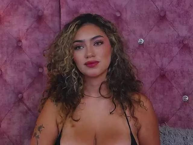 MaddisonBelucci on BongaCams 