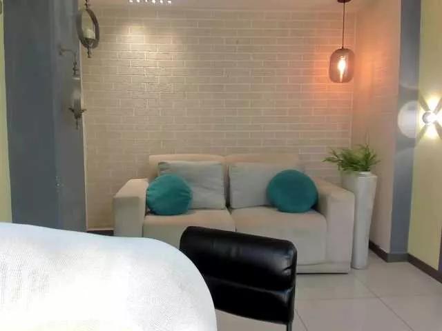 Freechat MadisonKane on BongaCams