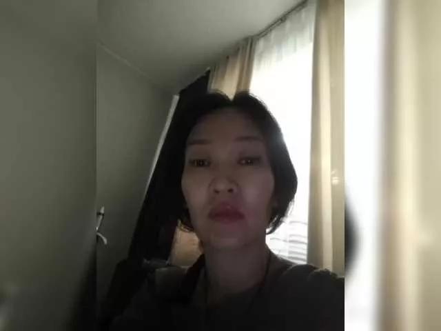 Offline Manamy on BongaCams