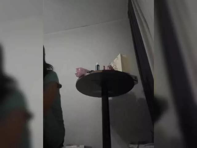 Offline Manamy on BongaCams