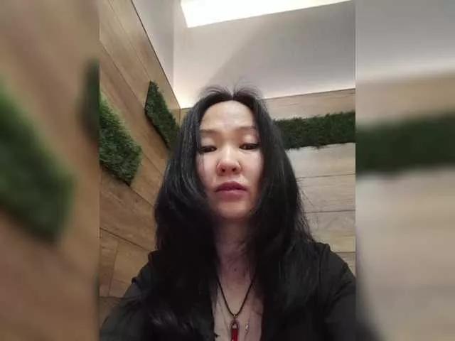 Offline Manamy on BongaCams