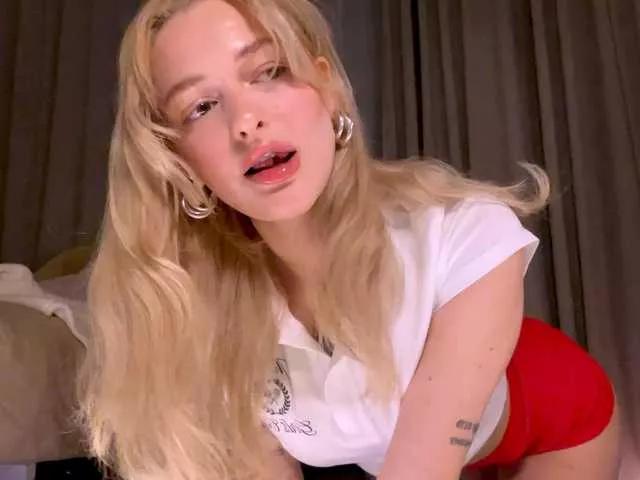 mandarinkaa on BongaCams 