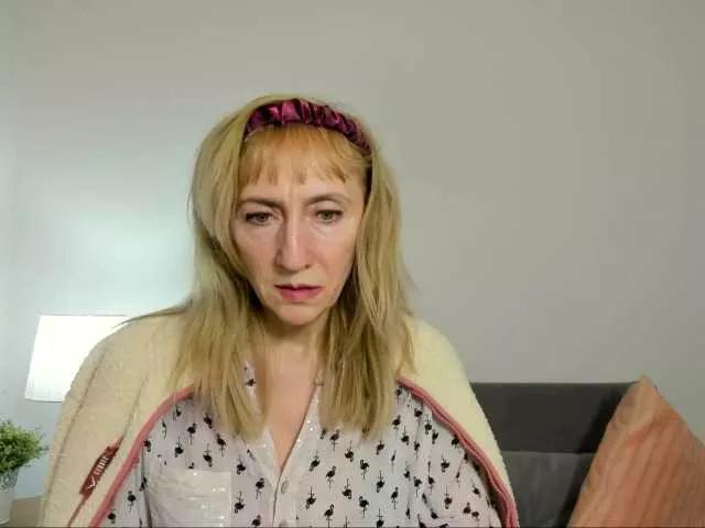 MargaretCherry on BongaCams 
