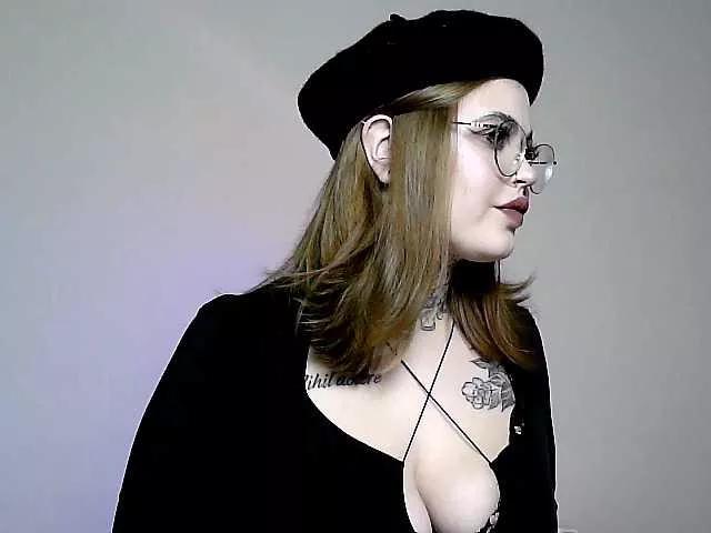 MarinnaCat on BongaCams 