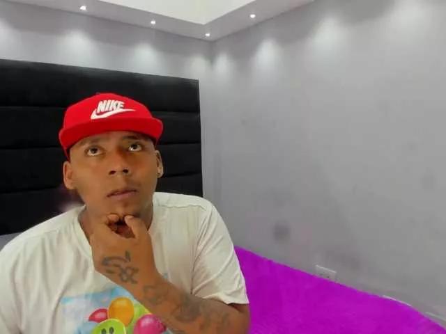 Mastiv2 on BongaCams 