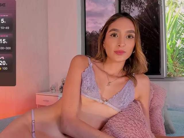 Megan-Holly on BongaCams 
