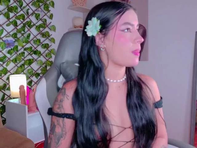 Offline melody-cute10 on BongaCams