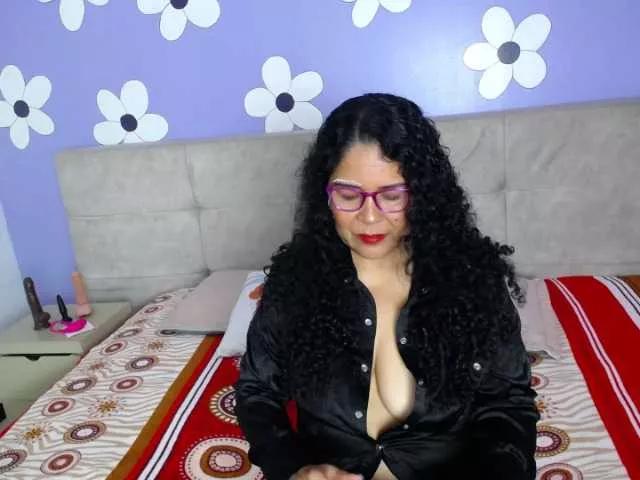 Mia-kell on BongaCams 
