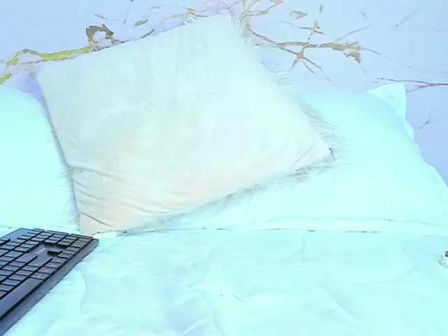 Miaaclarck on BongaCams 