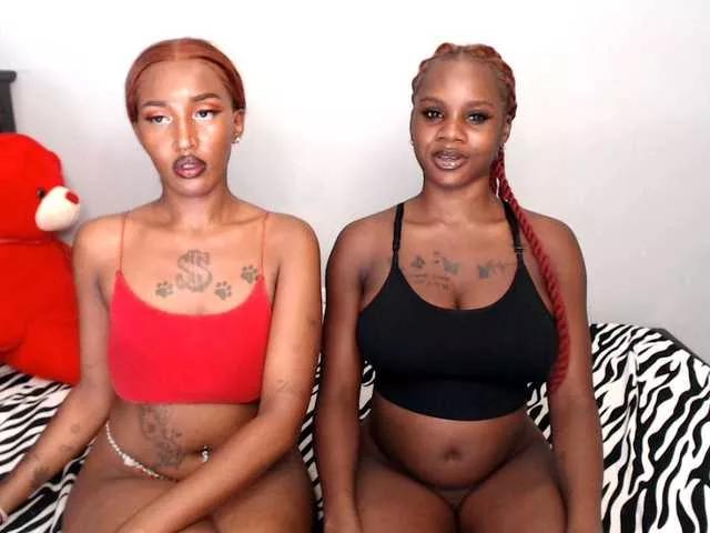 MidnightBloom on BongaCams 