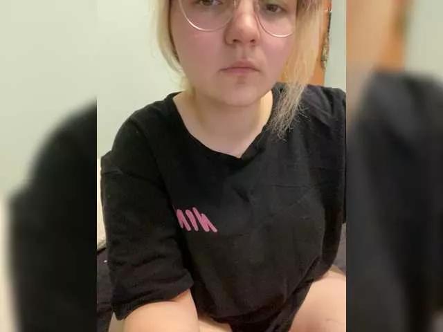 MIMIMIMIPS on BongaCams 