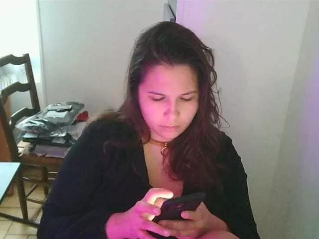 Offline Minettesexy24 on BongaCams