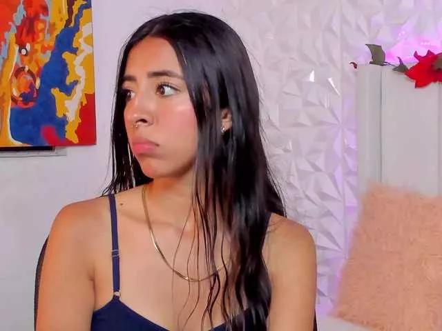 Miranda-Rogers on BongaCams 