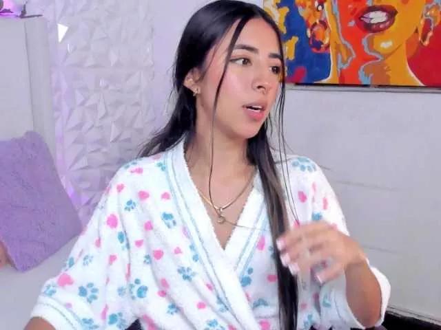 Miranda-Rogers on BongaCams 