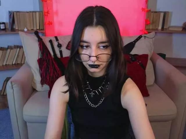Offline MistressMarcelline on BongaCams
