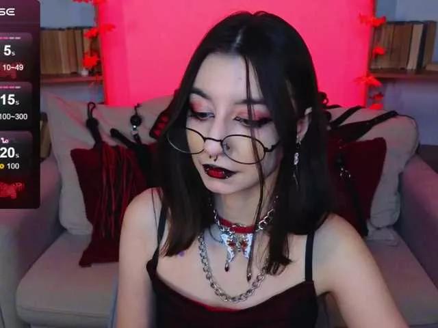 Offline MistressMarcelline on BongaCams