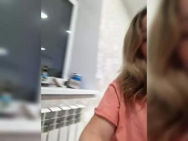 MOLLY-7 on BongaCams