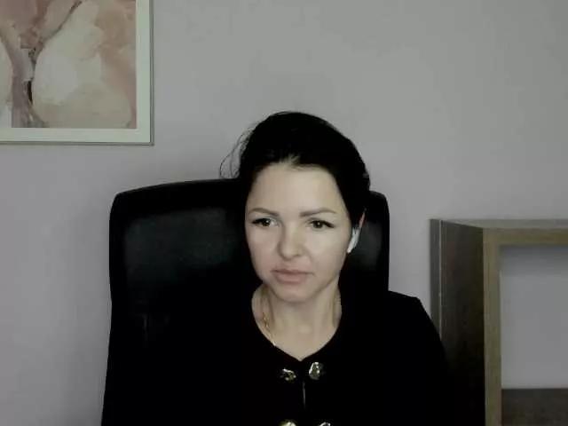 Offline Mollybrunett on BongaCams