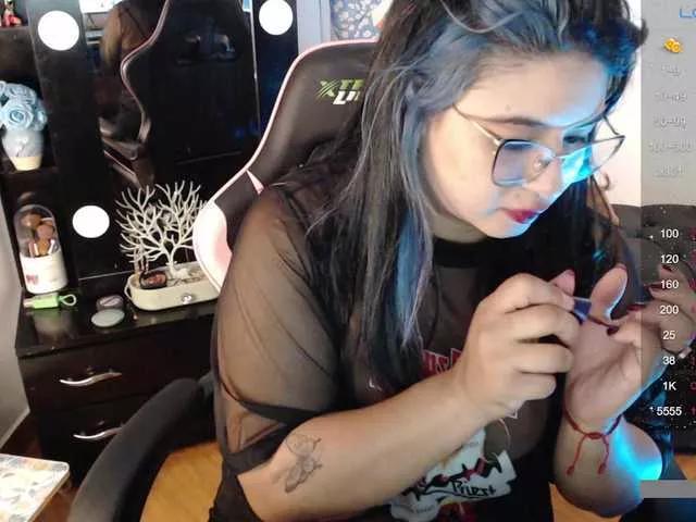 Mollyshake11 on BongaCams 