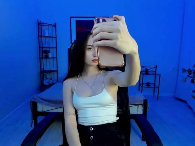 Monika-Lee on BongaCams 