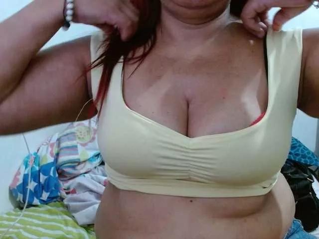 Morenitaplay on BongaCams 
