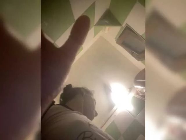 Offline Myatom on BongaCams