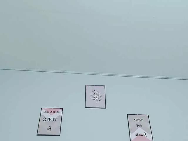 naturalmoommy on BongaCams 