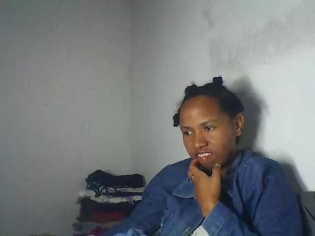 Nelliesexy on BongaCams 