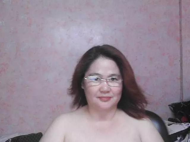 NICEtitspinay on BongaCams 