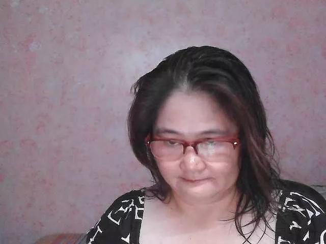 NICEtitspinay on BongaCams 