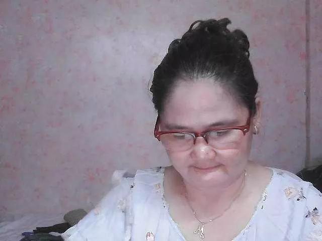 NICEtitspinay on BongaCams 