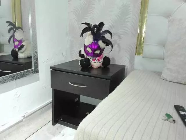 Offline noa-camila on BongaCams